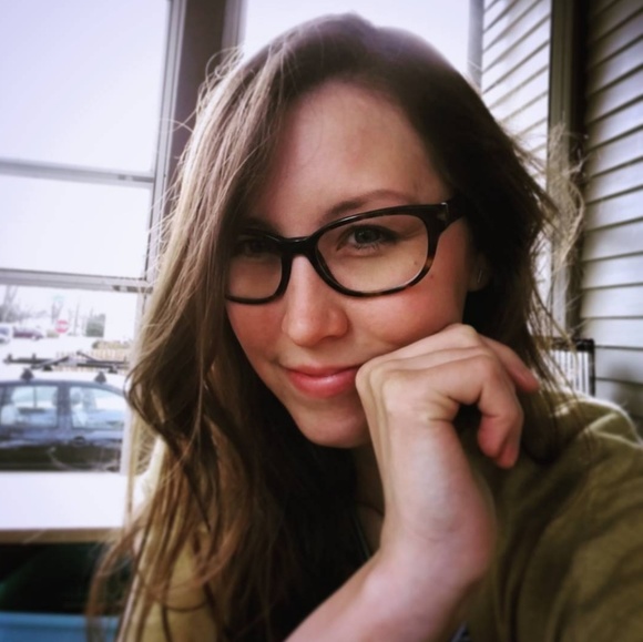 Meet your Posher, Zadie Alathea! - Picture 1 of 1